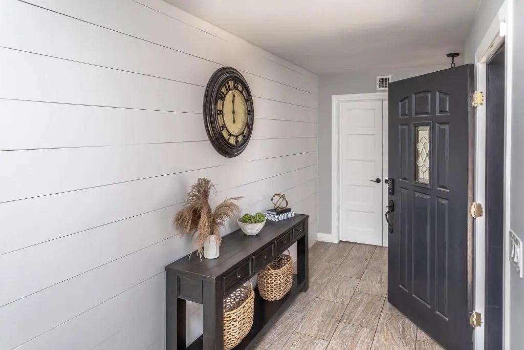 NEW - Havasunny Stay - Sleeps 16, Pool, Spa, Game Room, Fire Pit, Sunsets, Near Lake