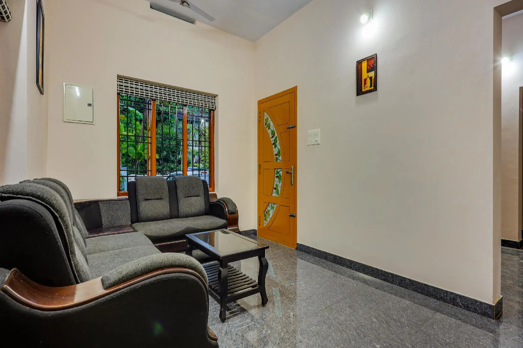 OYO 78022 Vinu Villa