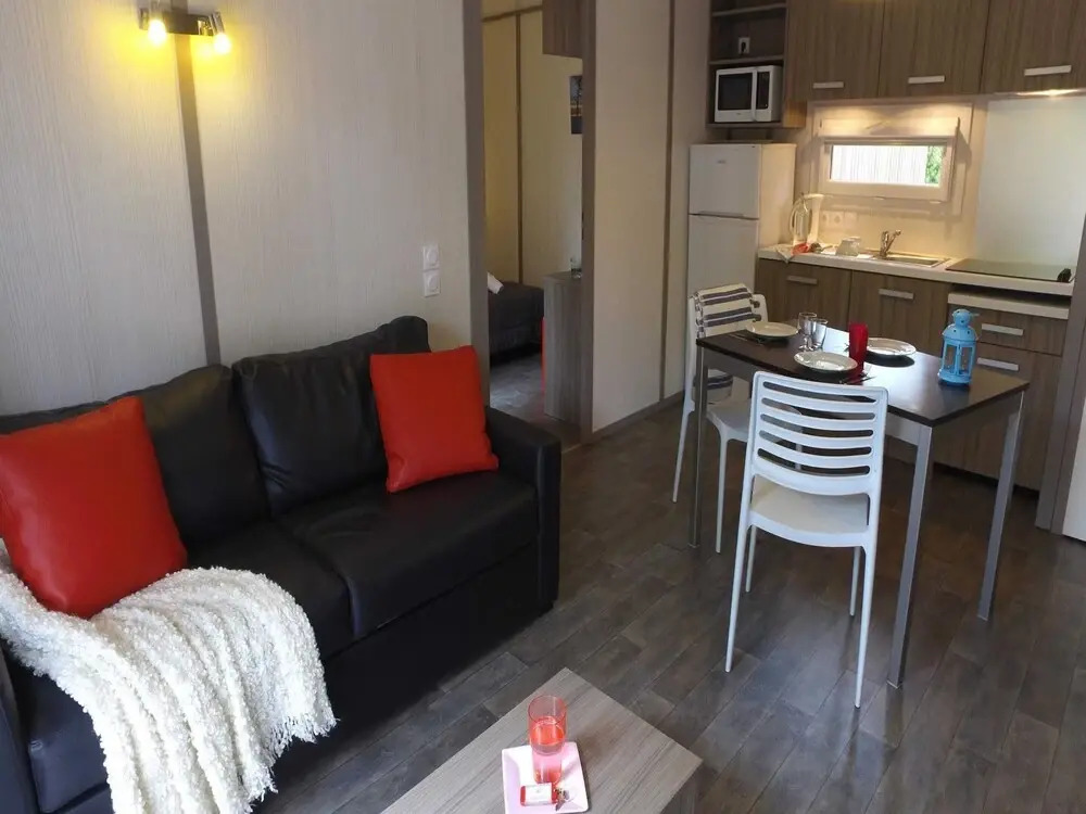 Apartment by the Sea, Lege-cap-ferret