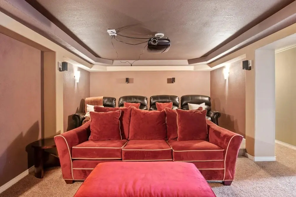 Relaxing Escape Complete With Home Theater and BBQ