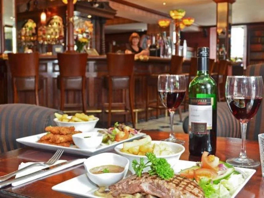 Longford Arms Hotel