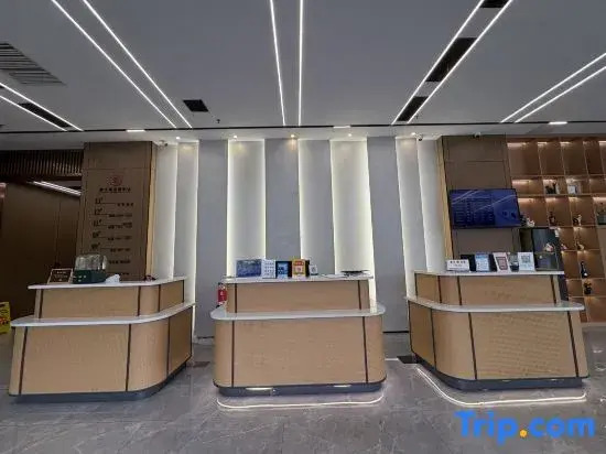 Nanchang Lanyue Tengwang Pavilion Smart Choice Hotel (Guowei Road Metro Station)