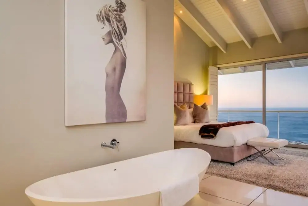Spacious Three Bedroom Villa in Camps Bay With Private Pool and Ocean Views The Falcon