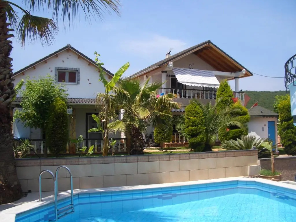 Aspri Villa
