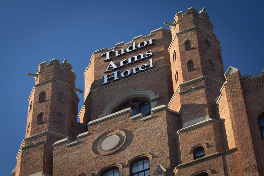 The Tudor Arms Hotel Cleveland - a DoubleTree by Hilton