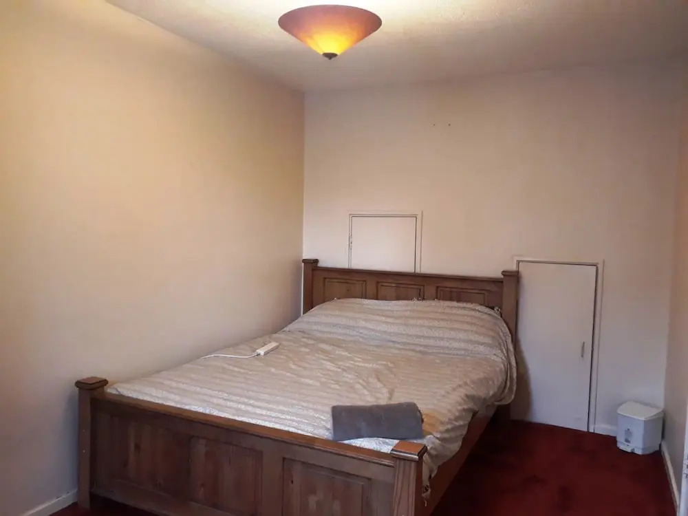 House with a garden in Arnos Grove
