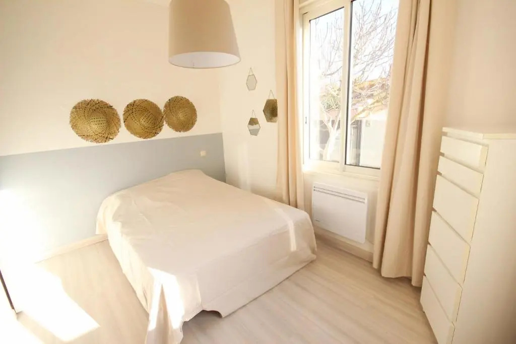 Adorable maison de vacances plain pied au coeur de la station et proche des plages 4 chambres, jardin, WIFI, LXDUNE1