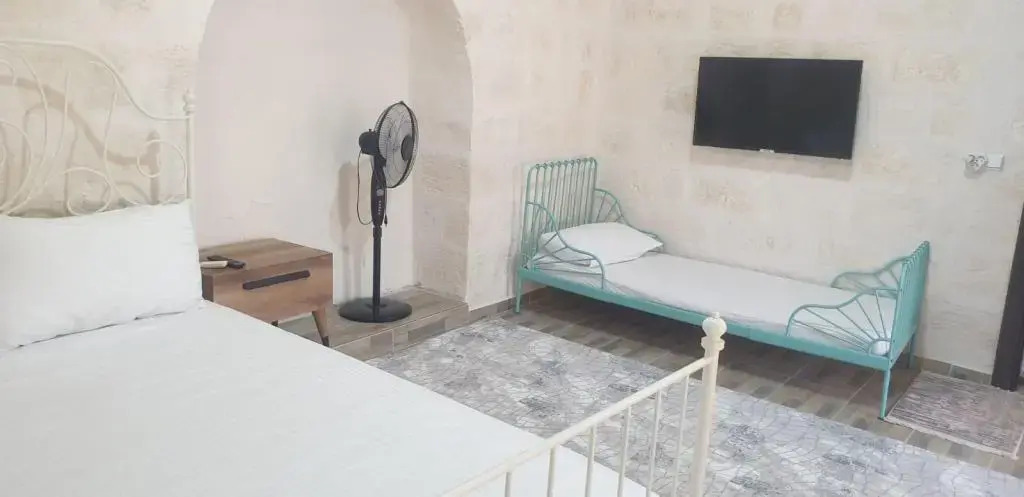 Tarihi Midyat Acar Konağı-Butik Otel