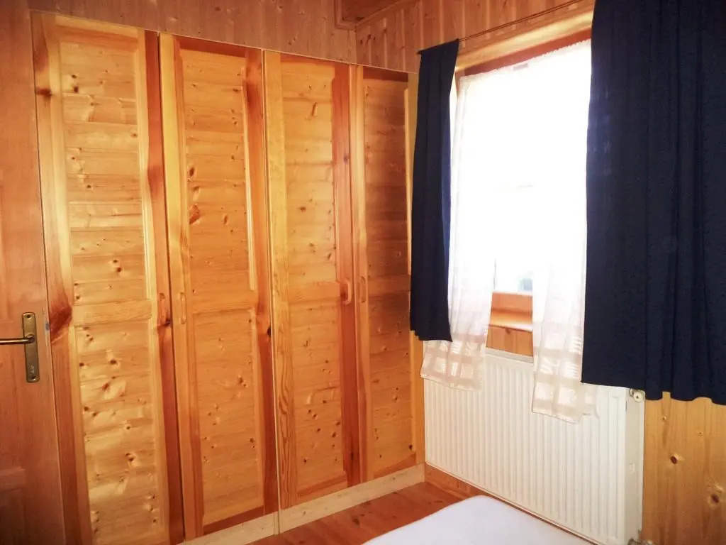 Kinga House