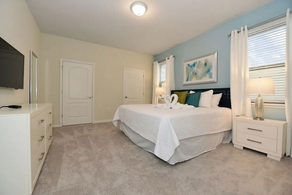 Windsor at Westside-8844MCDJGIL home