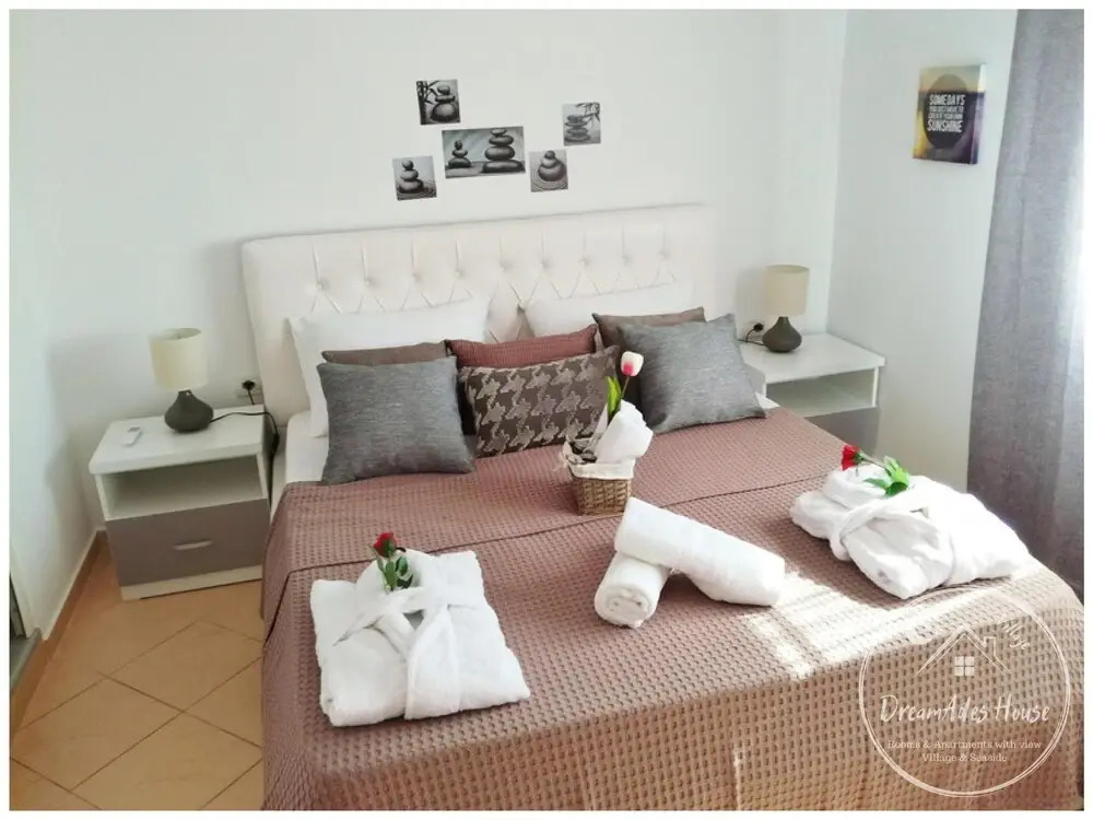 DreamAdes House
