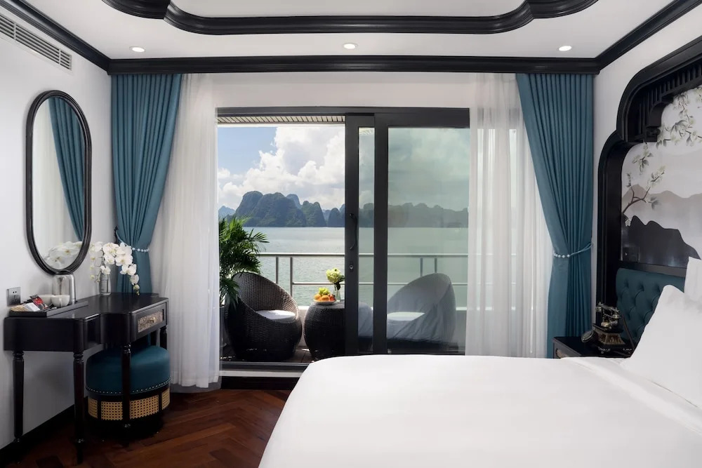 Catherine Cruises Ha Long Bay
