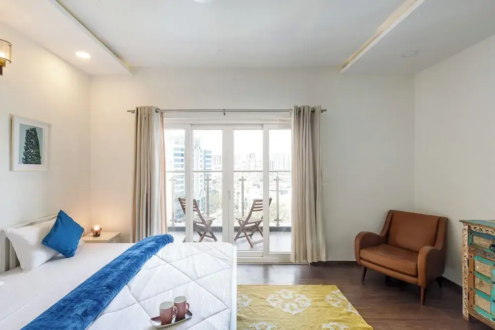 The Ivy Apartment by Red Olive