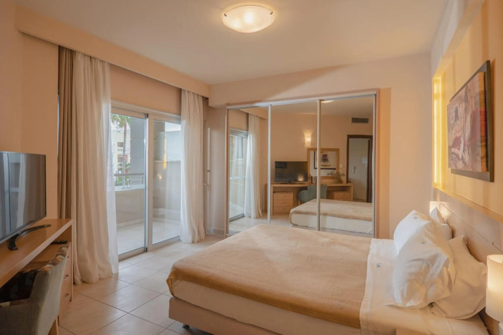 Molos Bay Hotel