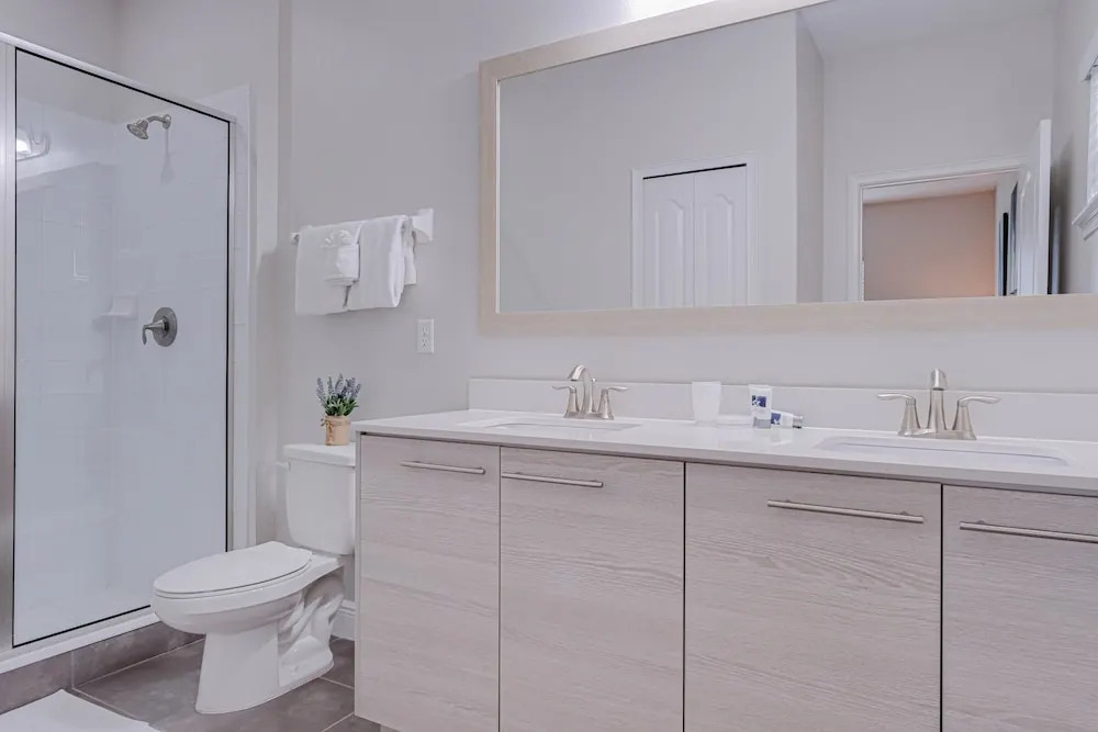 Balmoral Resort-198kb 4 Bedroom Home by RedAwning
