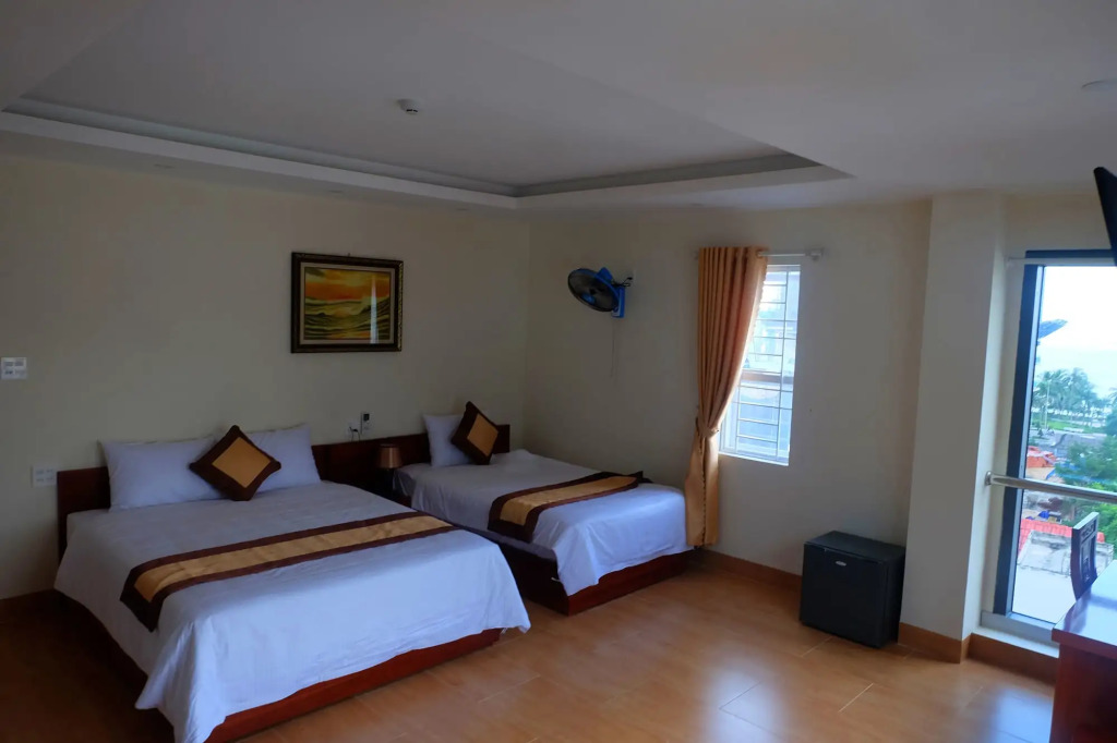 Green Hotel