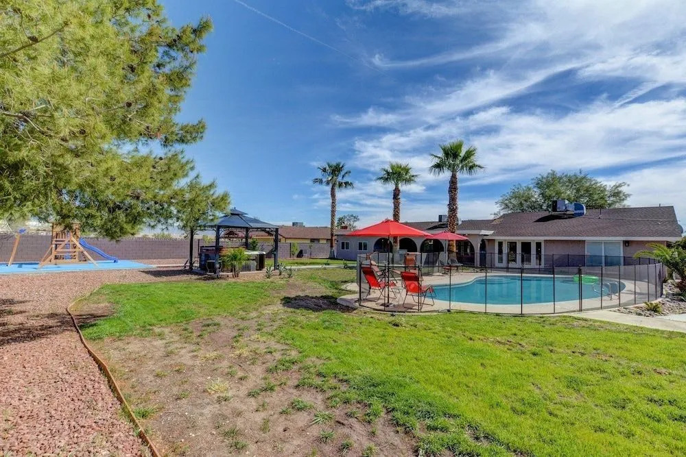 Villa Umber