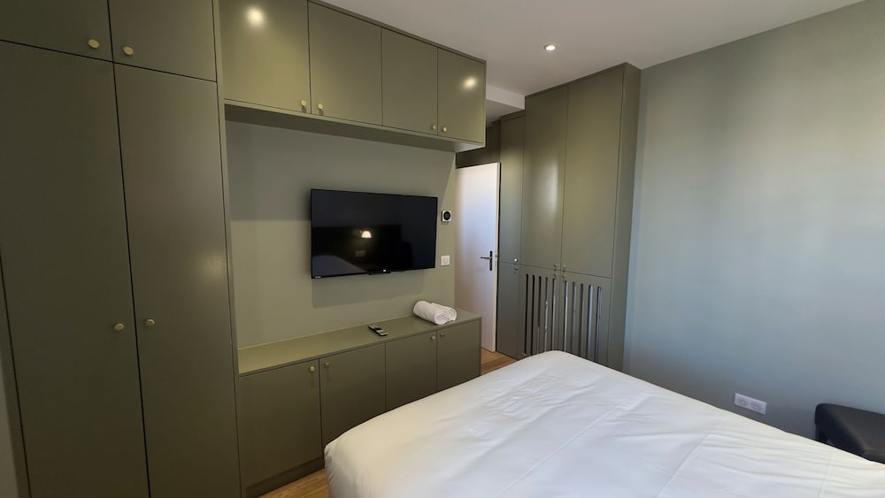 Alma Hotel