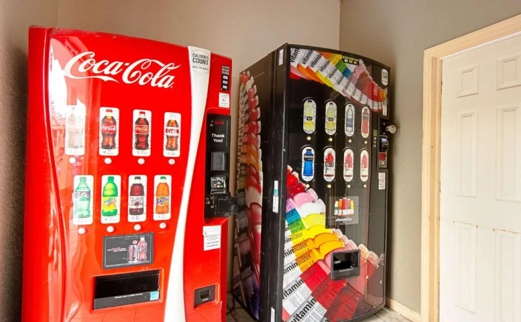 Econo Lodge Inn & Suites Clearwater Central