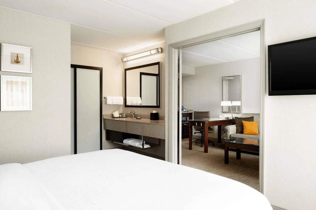 Sheraton Suites Orlando Airport Hotel