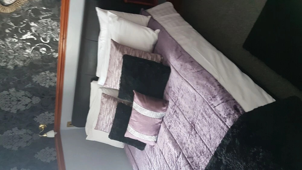 The Cresta Guest House