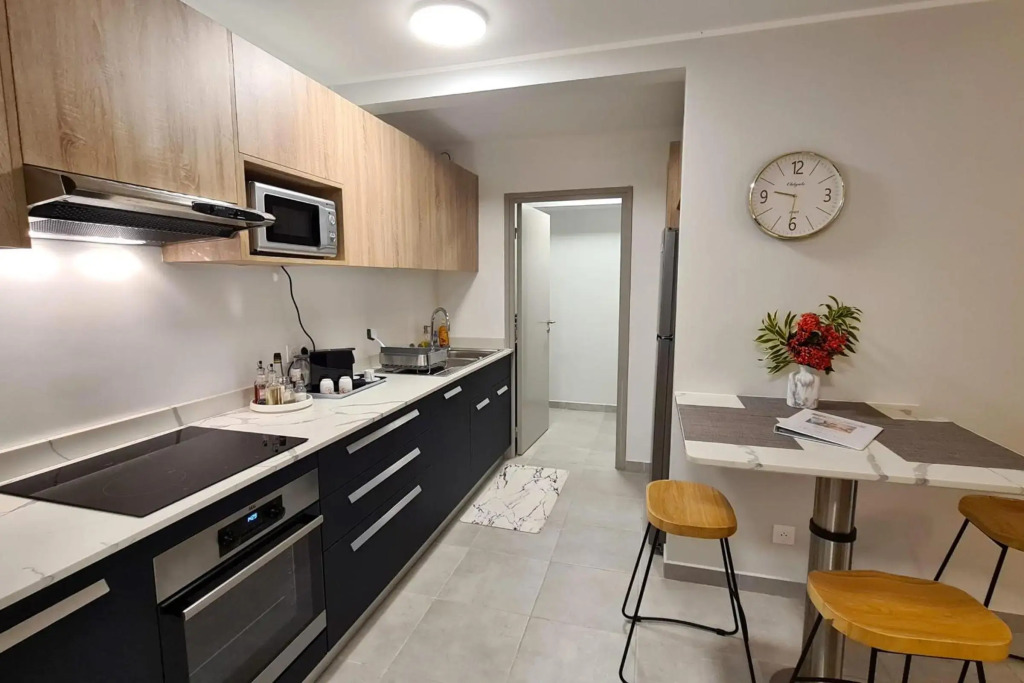 Anavai apartment