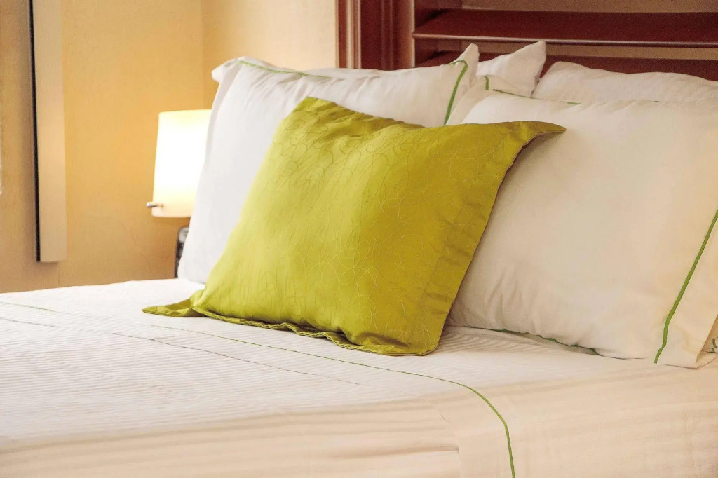 Alcazar Suites