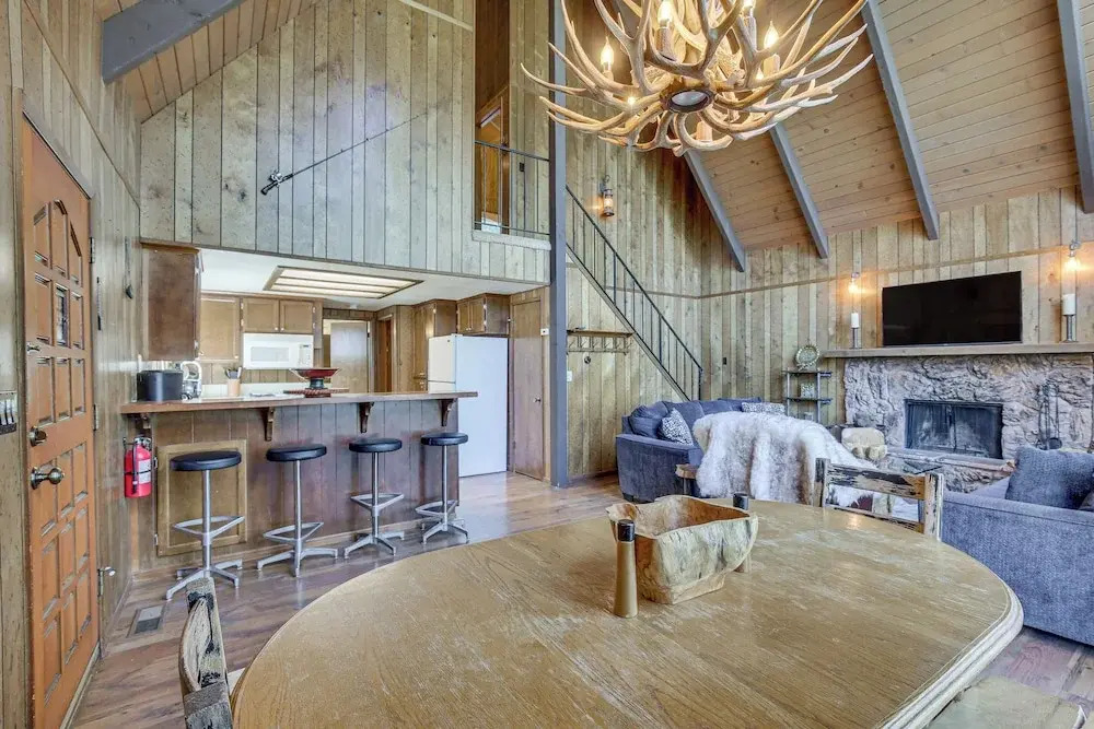 Chic Lake Arrowhead Retreat: 4 Seasons of Fun!
