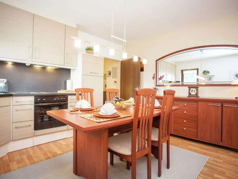 Fully Furnished and Modern Flat at the Edge of the Forest