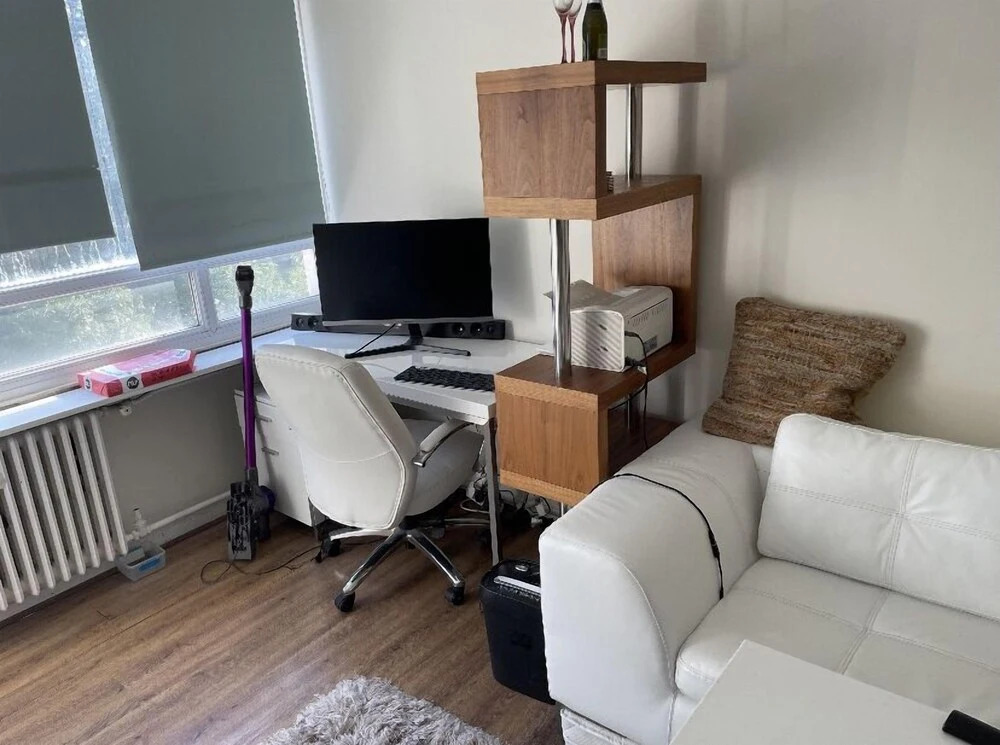 Charming 1-bed Apartment, Vibrant London Location