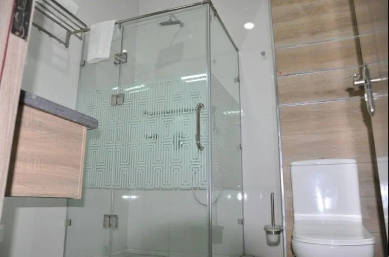 Springhill Hotel & Suites