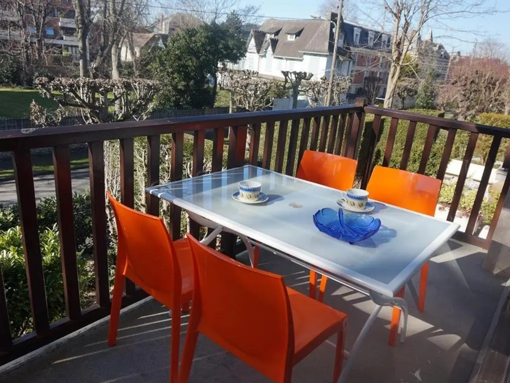 Appartement Cabourg, 2 pièces, 4 personnes - FR-1-465-16