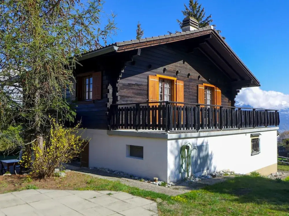 Chalet Chalet Chante Neige by Interhome