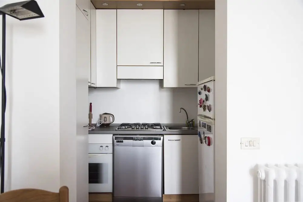 Bright & Cozy Flat near Navigli, Iulm, Tortona