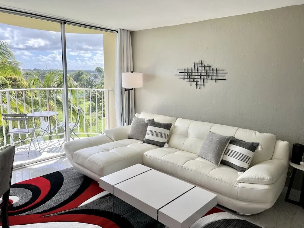 Stunning Views Best location in Hilo 2BR