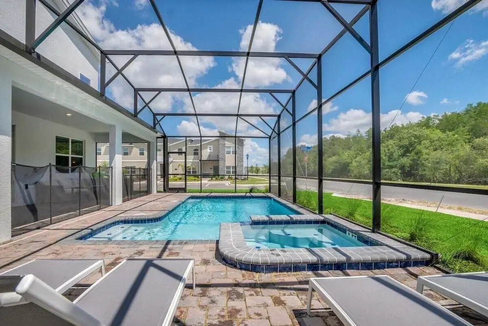 2706ow · Brand New Storey Lake 10 Bedroom Villa With Pool &