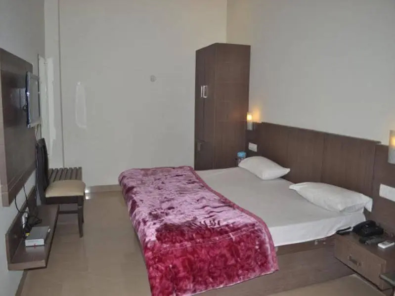 Hotel Lals Inn By WB Inn
