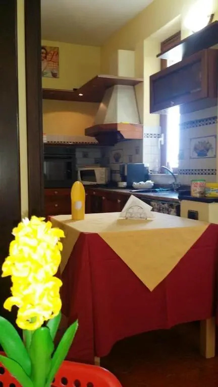 One bedroom appartement at Milazzo 30 m away from the beach with sea view furnished terrace and wifi