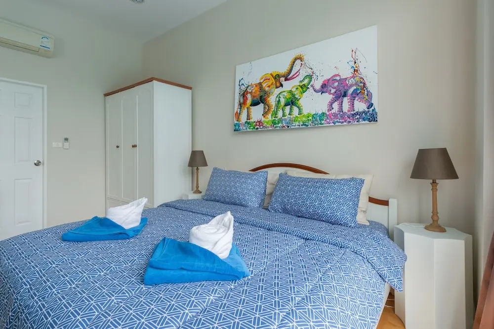 102 - 1 Bdr Pool Access Condo Boathouse Hua Hin