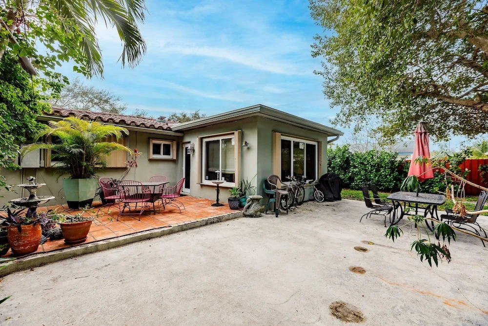 Uhost AI Quaint 1BR w Patio Kitchenette