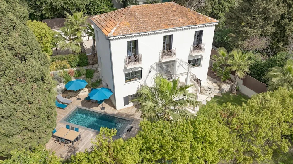 Villa Deva - 5 Bedrooms - Heated Pool