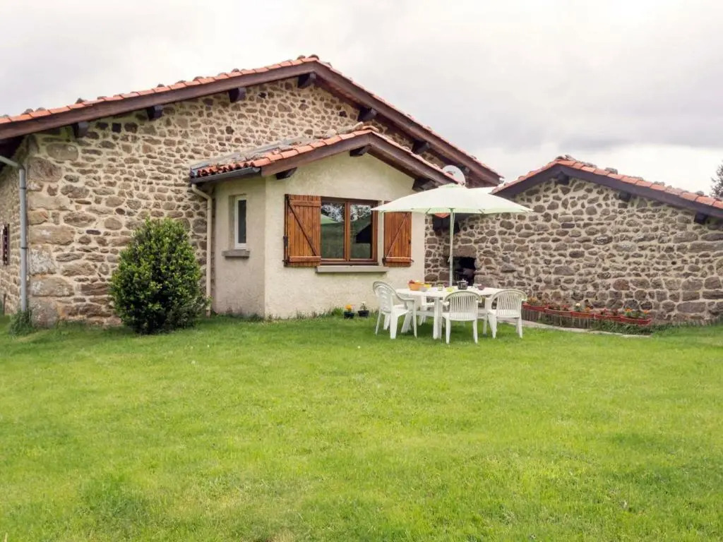 Gîte en pierre 6 pers avec cheminée à Sauvain - FR-1-496-42