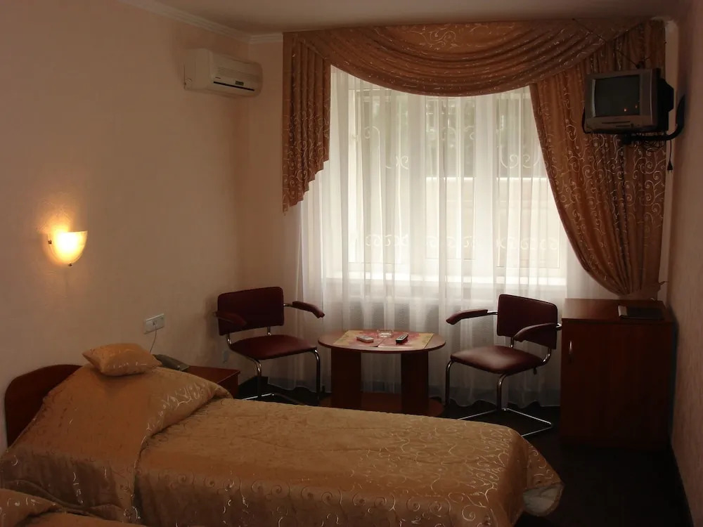 Hotel Znannya