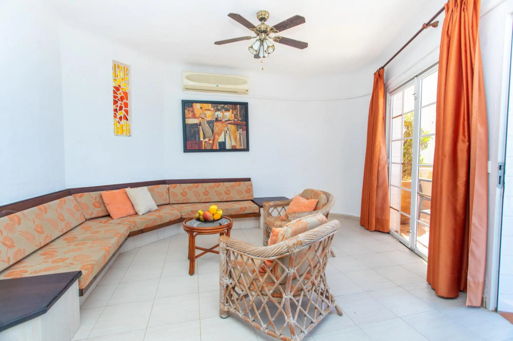 Altamar 28 with terrace&pool By CanariasGetaway