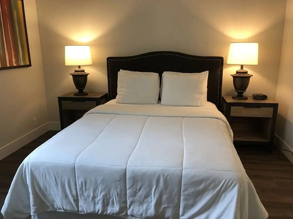 LA Westwood Deluxe Suites