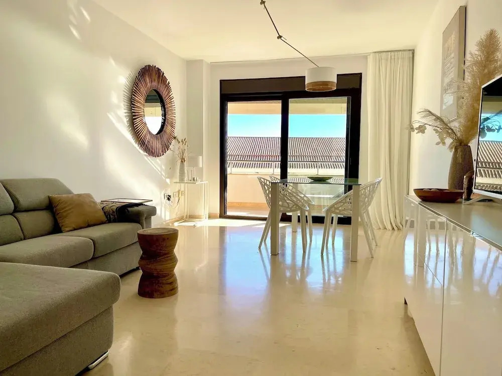 Beautiful Flat With a Wonderful View Close to the Beach