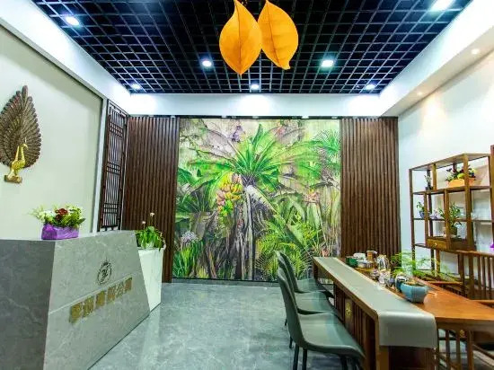 Jishu Holiday Apartment (Menghai Mengbala Store)