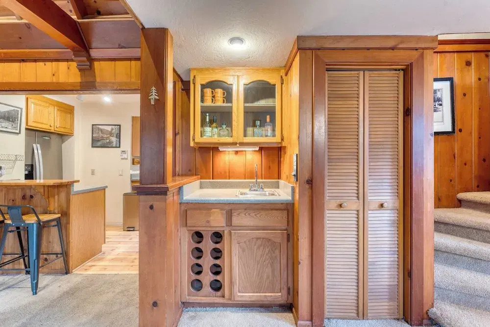 Riversong Lodge by Avantstay Sauna Hot Tub On The Truckee River
