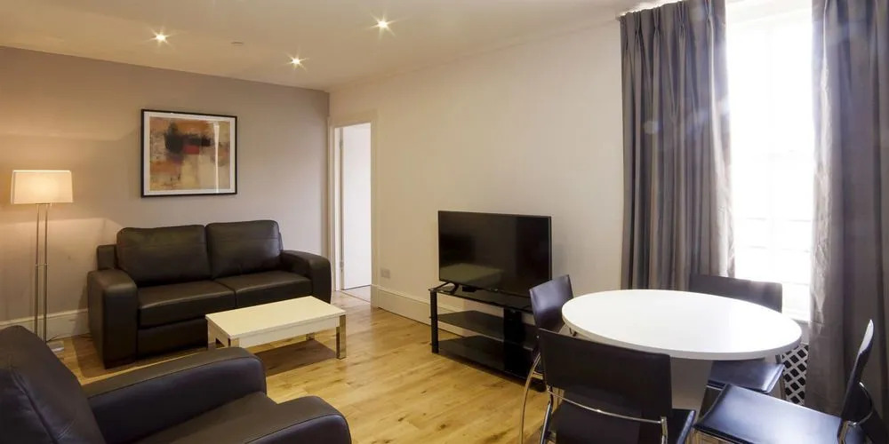Oxbridge Apartments