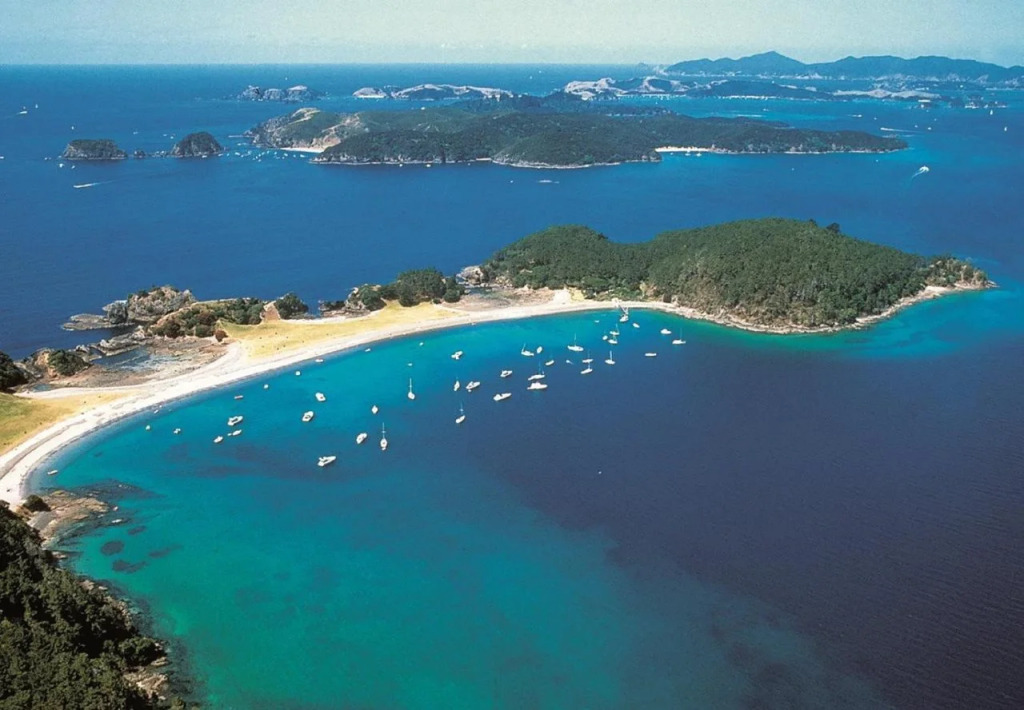 Paihia Beach Resort & Spa Hotel
